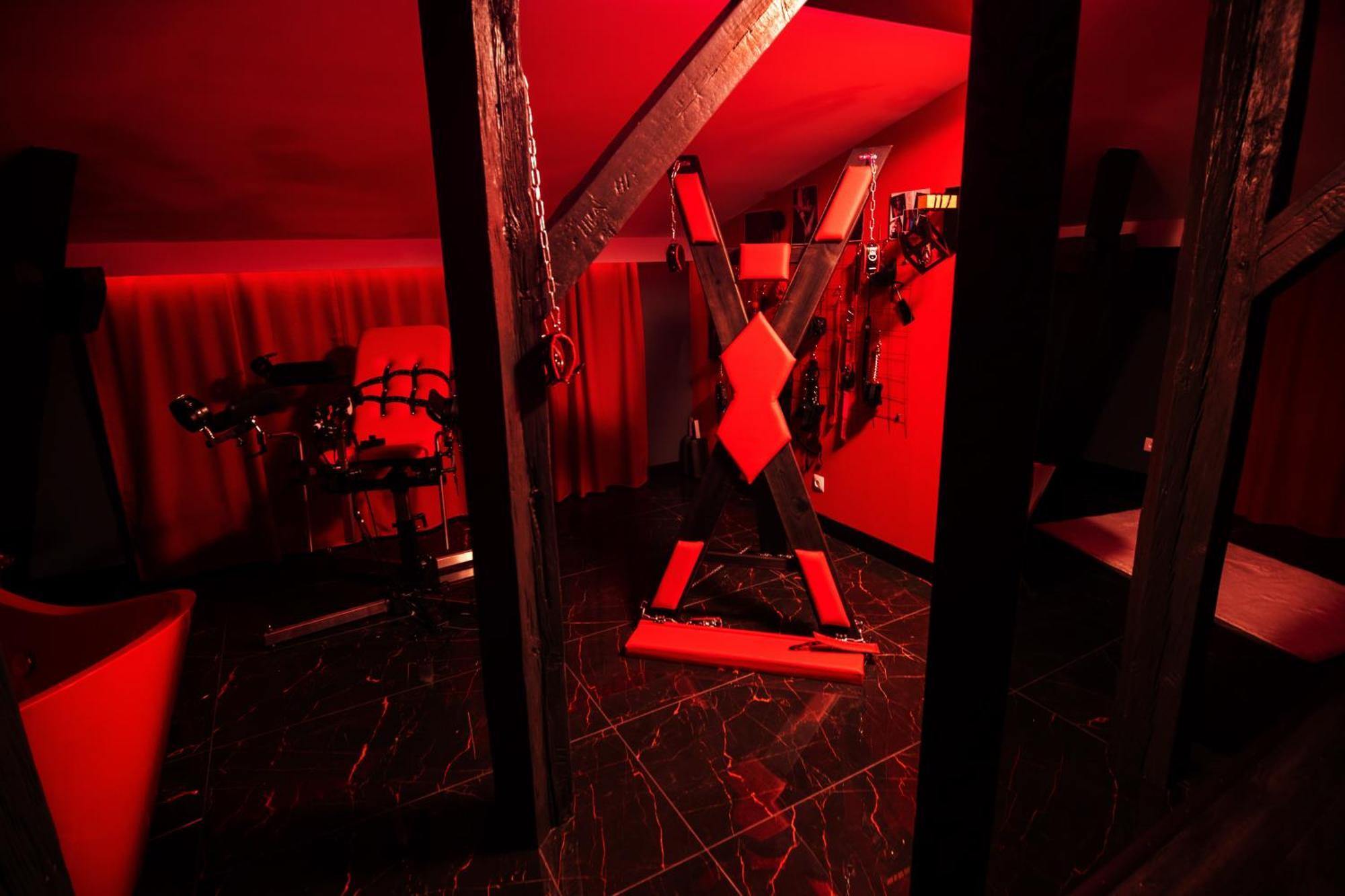 Red Palace Apartament Bdsm Bromberg Exterior foto